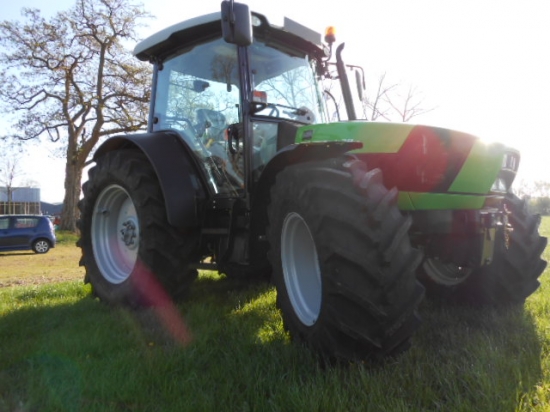 Nieuwe Deutz-Fahr tractor