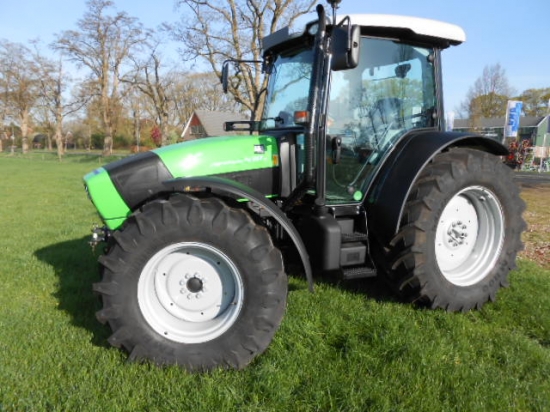 Nieuwe Deutz-Fahr tractor