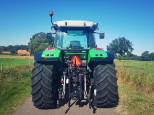 Jong gebruikte Deutz-Fahr Agrotron K 610 afgeleverd