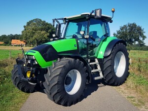 Jong gebruikte Deutz-Fahr Agrotron K 610 afgeleverd