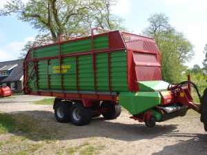 Strautmann opraapwagen afgeleverd