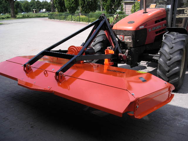 Front weidebloter verkocht