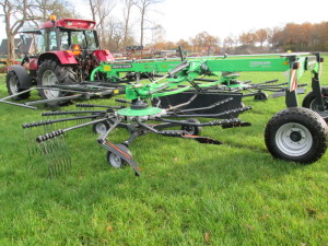 Deutz-Fahr ( Vicon ) Harkmachine afgeleverd