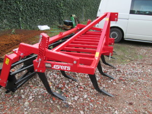 2 X vaste tandcultivator afgeleverd