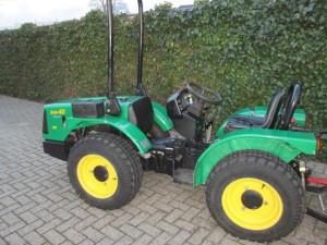 Mini tractor afgeleverd