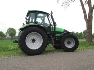 Klaar om te worden afgeleverd Deutz-Fahr Agrotron ttv