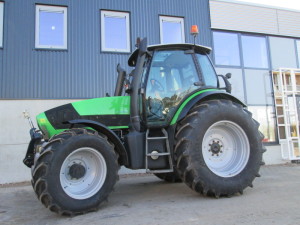 Jong gebruikte Deutz-Fahr Agrotron M 610 afgeleverd