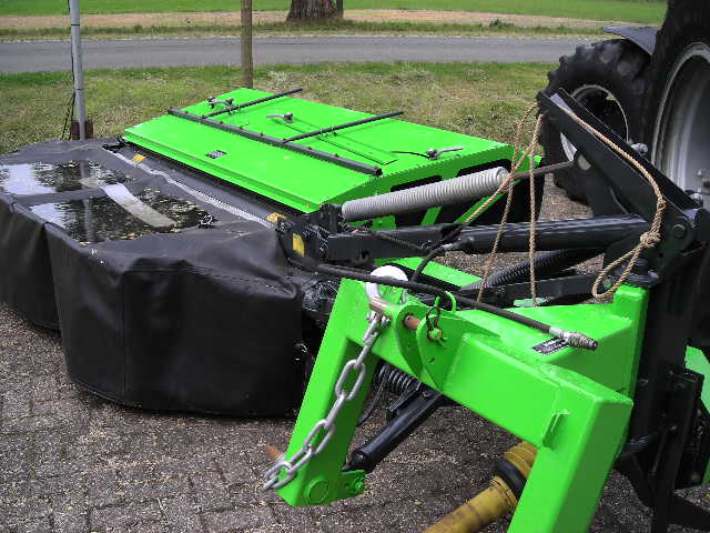 Afgeleverd diverse tractoren en machines