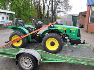 Mini tractor afgeleverd