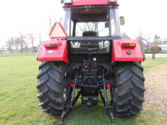 Afgeleverd Case tractor